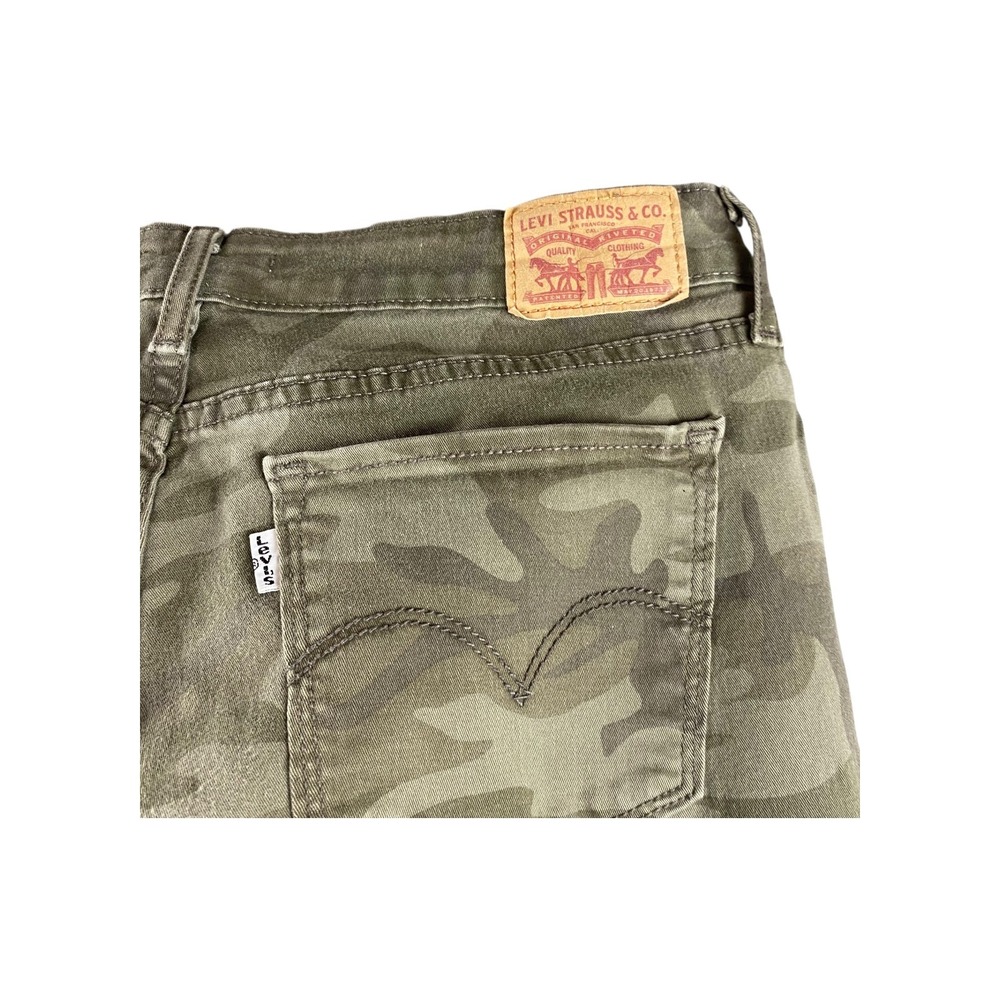 Levi's 711 Skinny Camo‎ Cargo Pants Women's Size 31 Olive Green Distressed - Picture 9 of 9